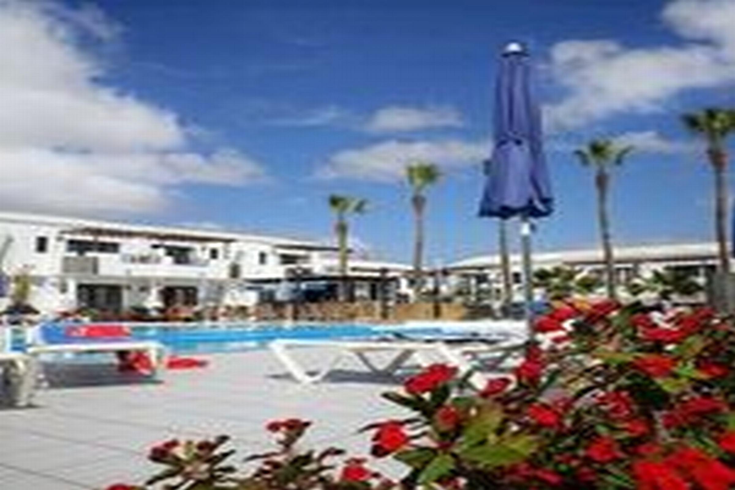 Апарт готель Plaza Azul Пуерто-дель-Кармен Екстер'єр фото